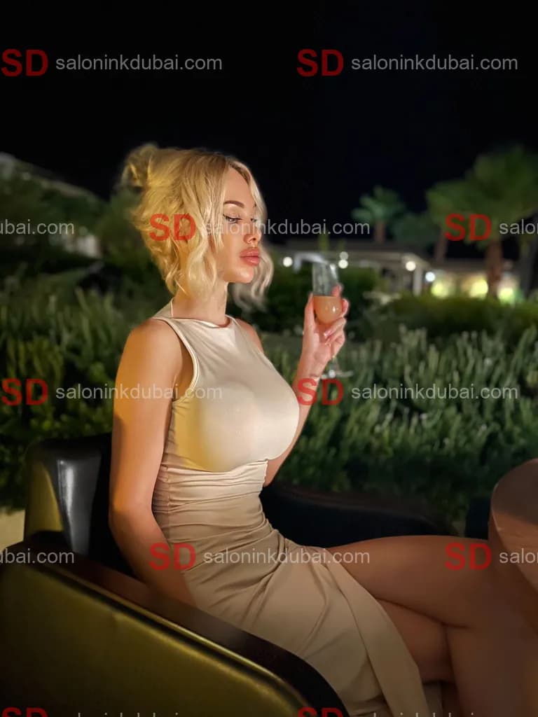 Aisha — escort in Dubai