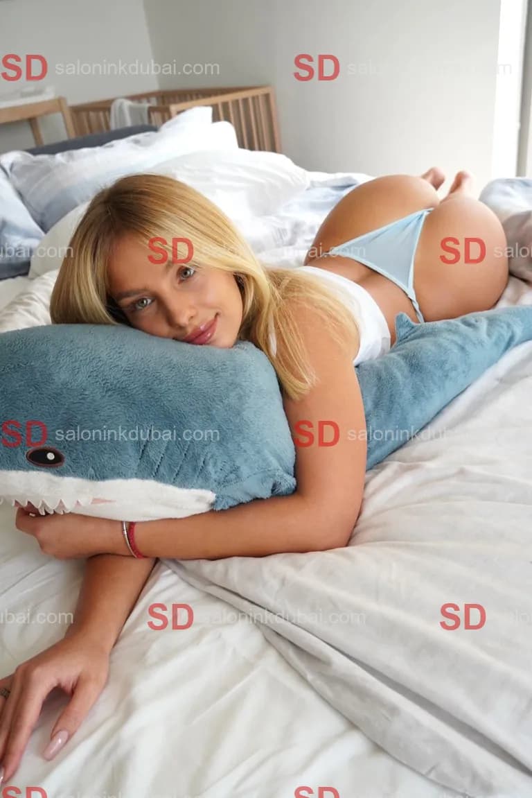 Aisha — escort in Dubai