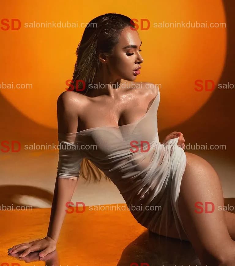 Brooke β escort in Dubai