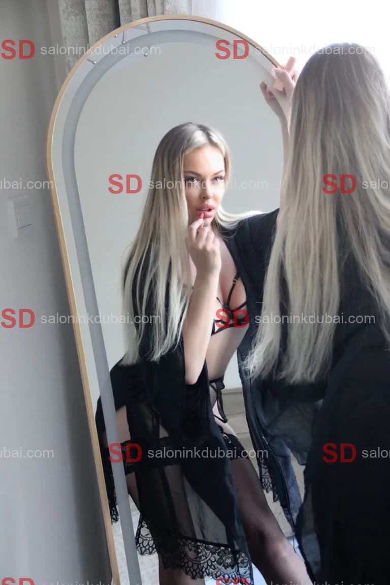 Esme — escort in Dubai