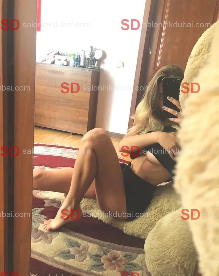Esme — escort in Dubai