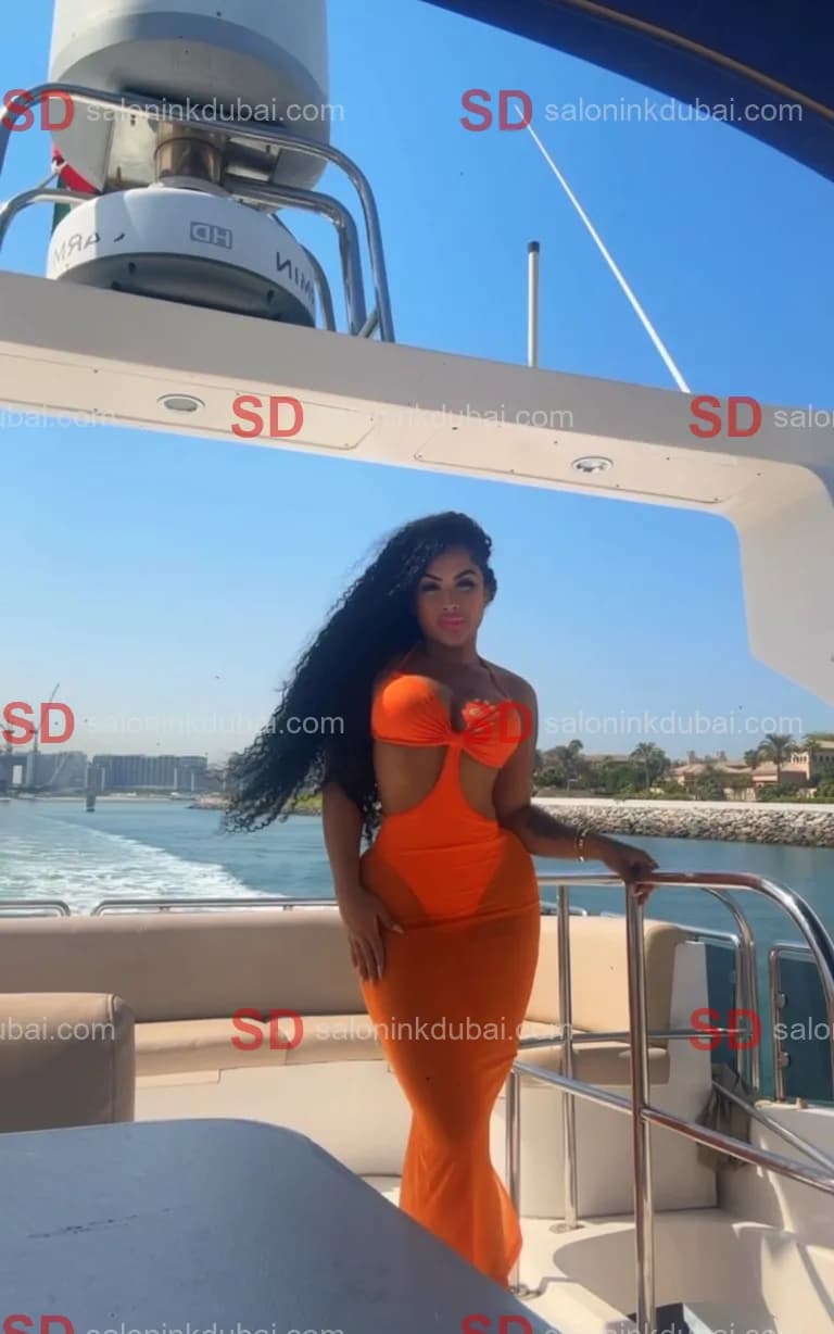 Holly — escort in Dubai