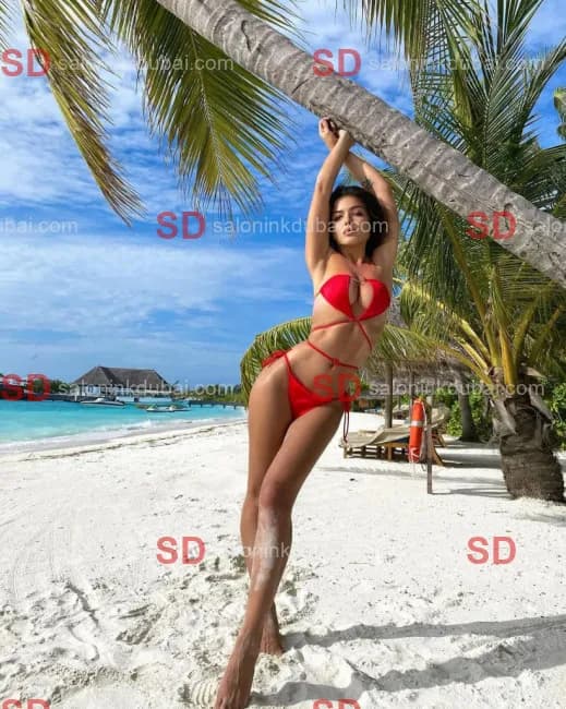 Holly — escort in Dubai