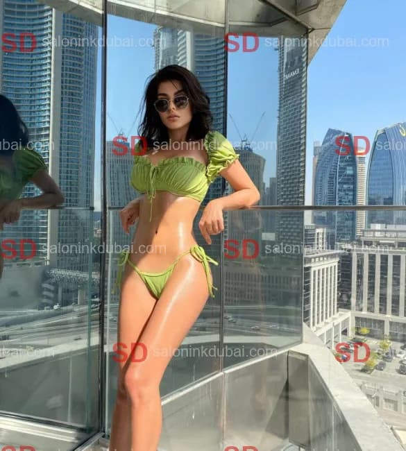 Holly — escort in Dubai