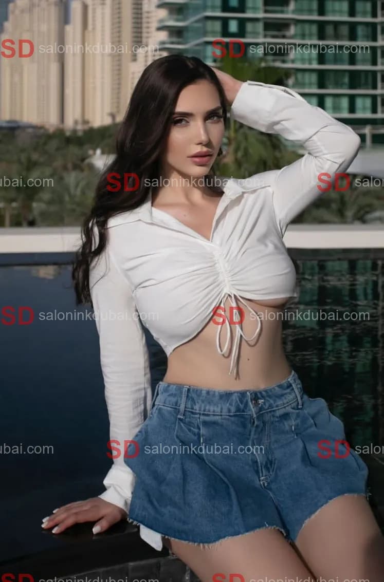 Holly β escort in Dubai