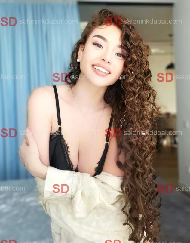 Larissa β escort in Dubai