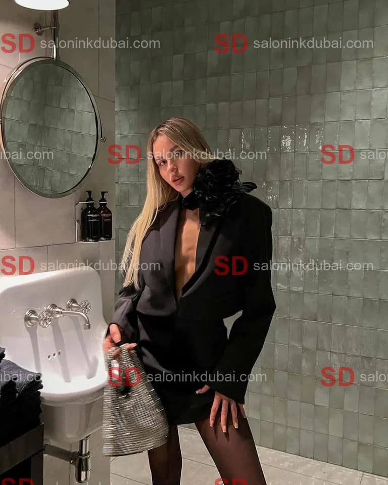 Lola — escort in Dubai