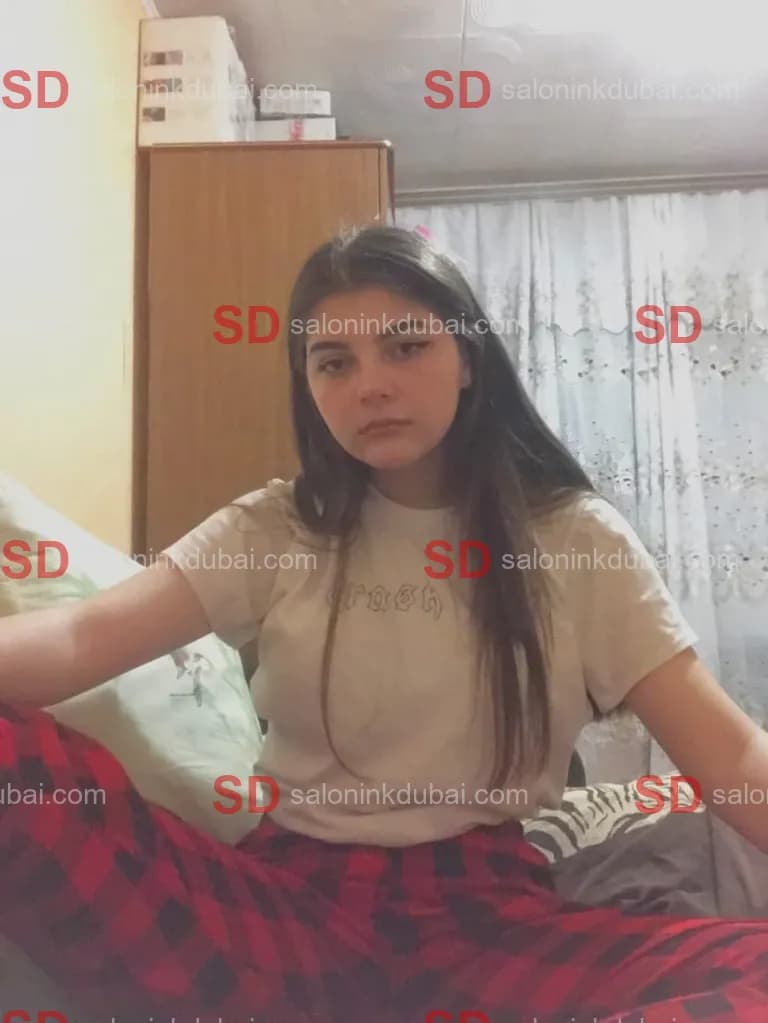 Lola — escort in Dubai