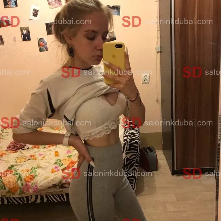 Luna β escort in Dubai