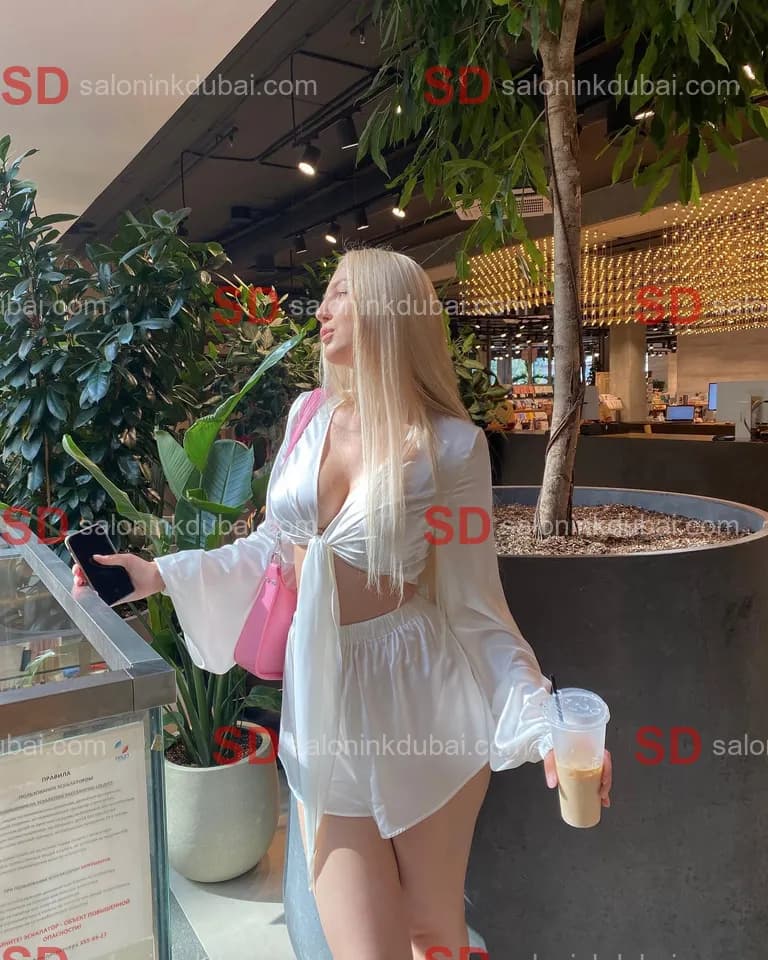 Naomi — escort in Dubai