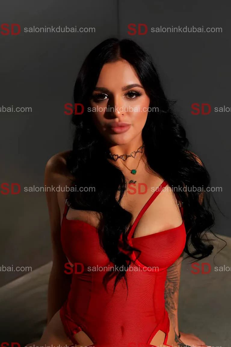 Naomi — escort in Dubai