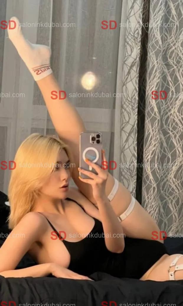 Naomi — escort in Dubai