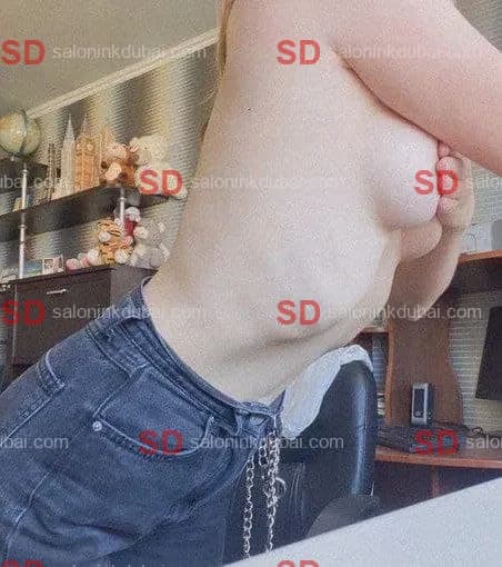 Nella β escort in Dubai