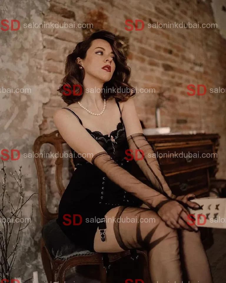 Nella β escort in Dubai