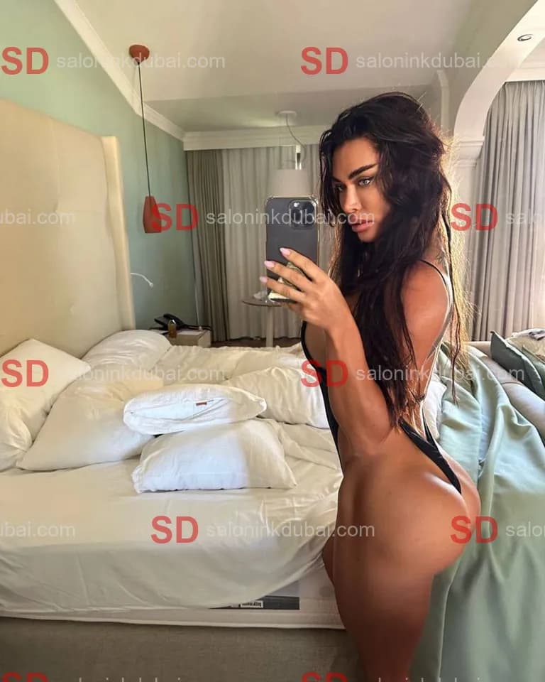 Nella — escort in Dubai