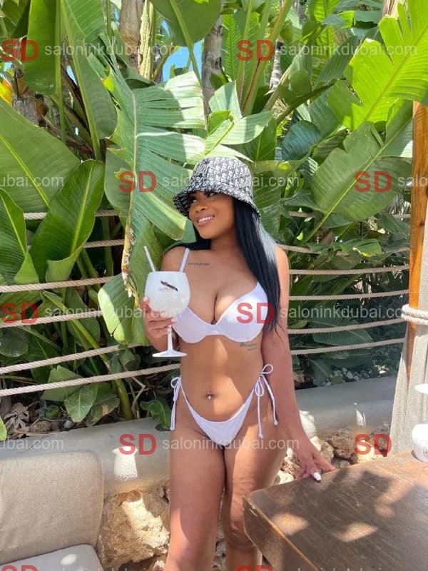 Nicole β escort in Dubai