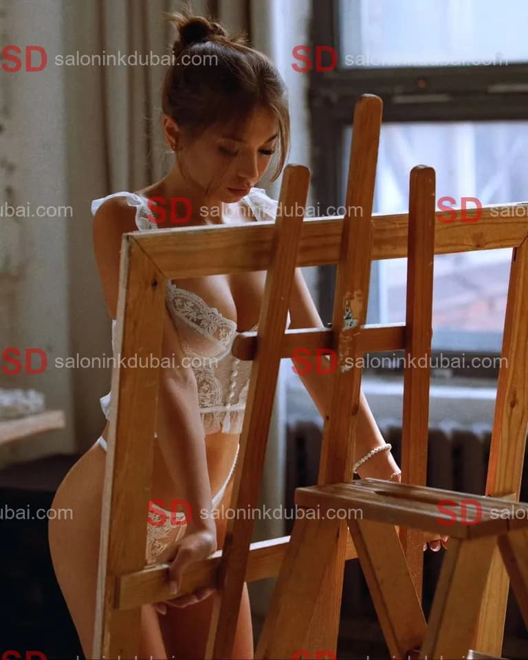 Nicole β escort in Dubai