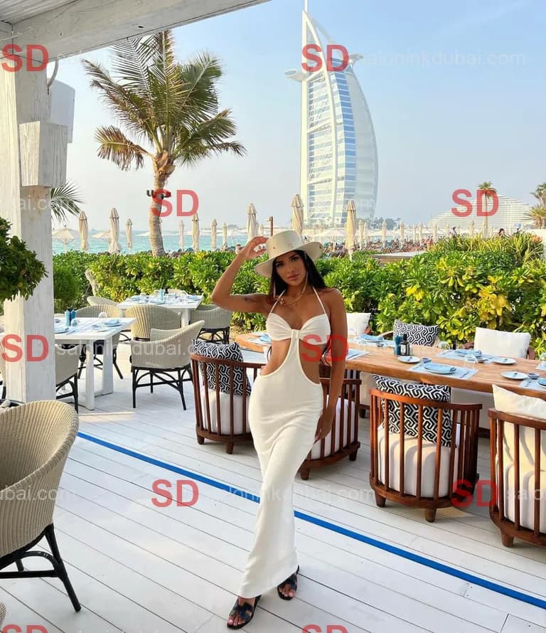 Noor β escort in Dubai