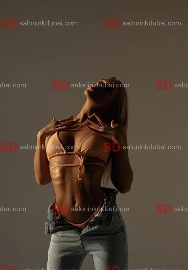 Selena — escort in Dubai