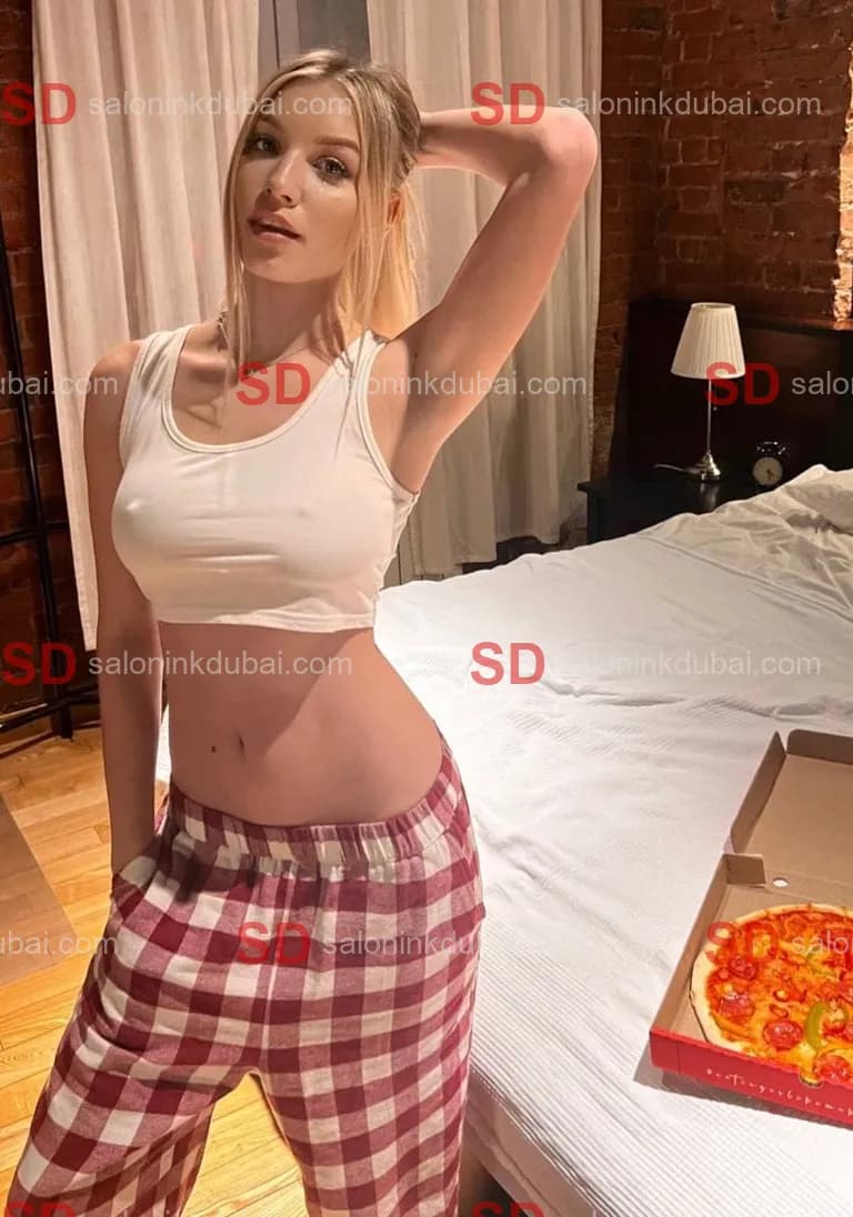 Vivian β escort in Dubai