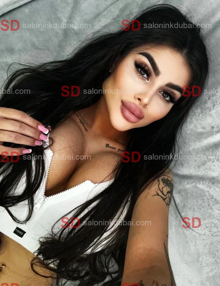 Zoe β escort in Dubai