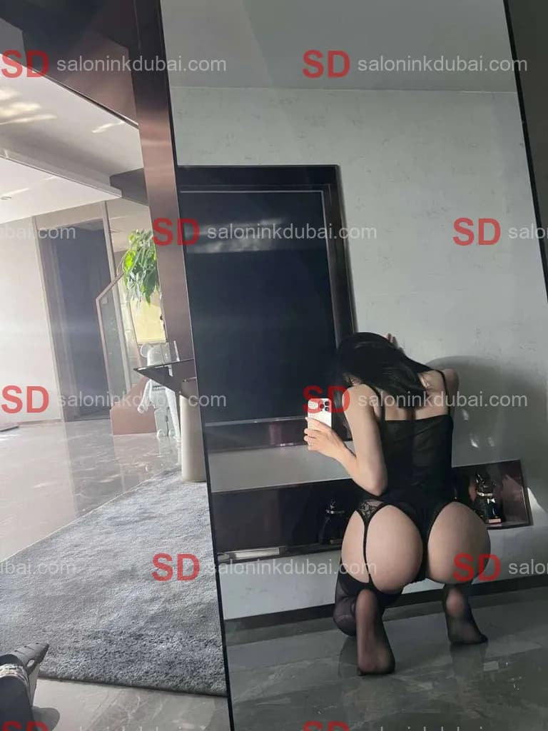 Amber β escort in Dubai