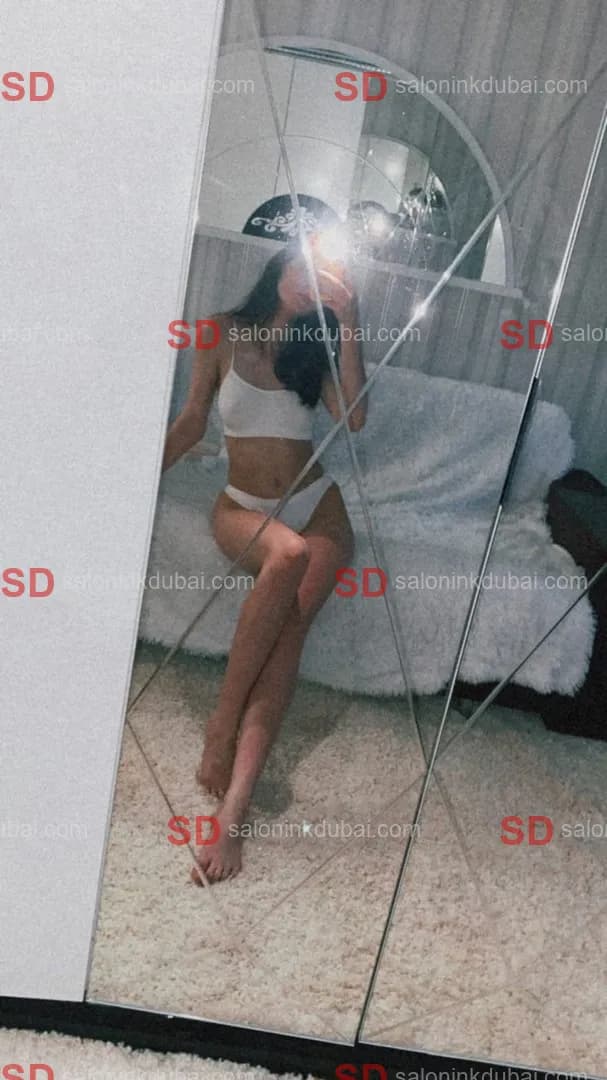 Amber β escort in Dubai