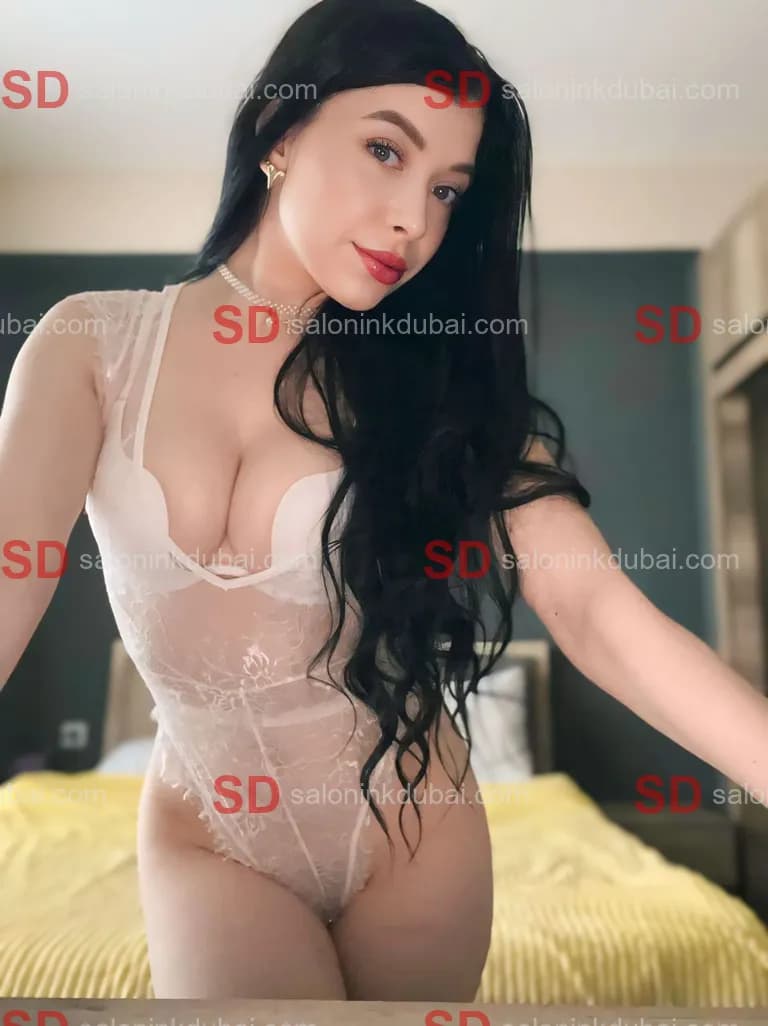 Ava β escort in Dubai