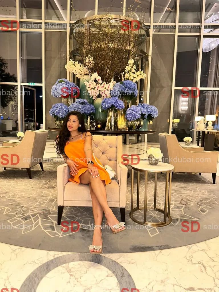 Chloe β escort in Dubai