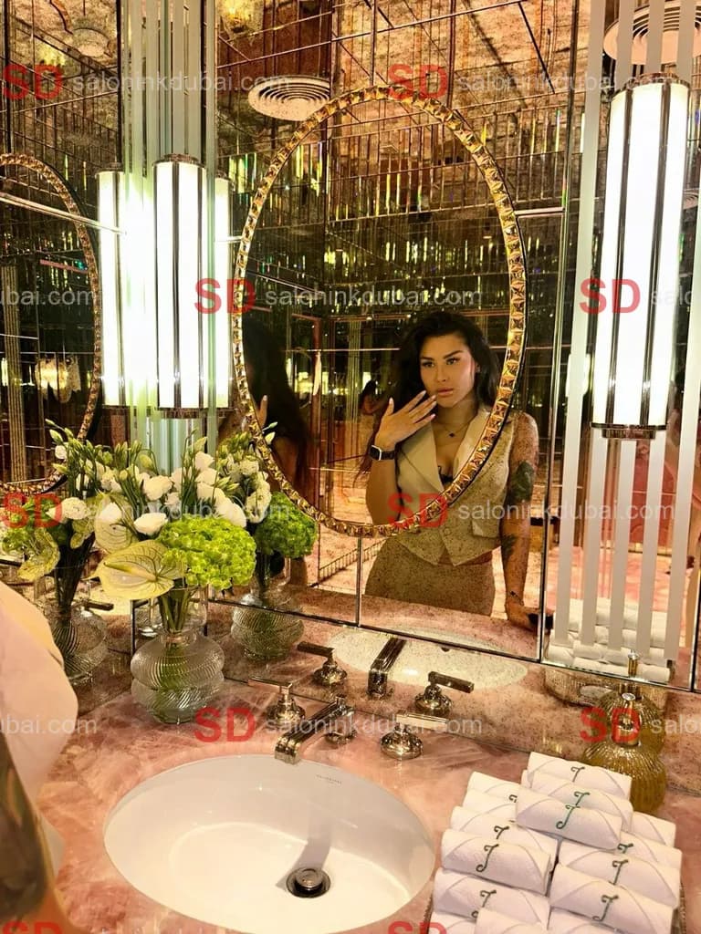Chloe β escort in Dubai