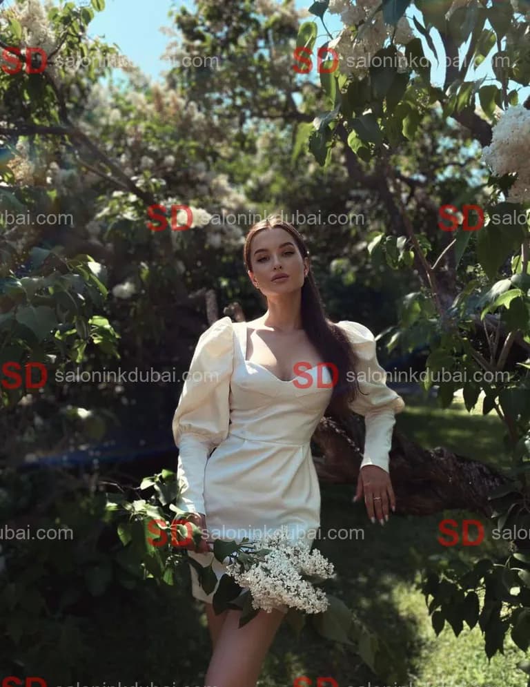 Elise β escort in Dubai