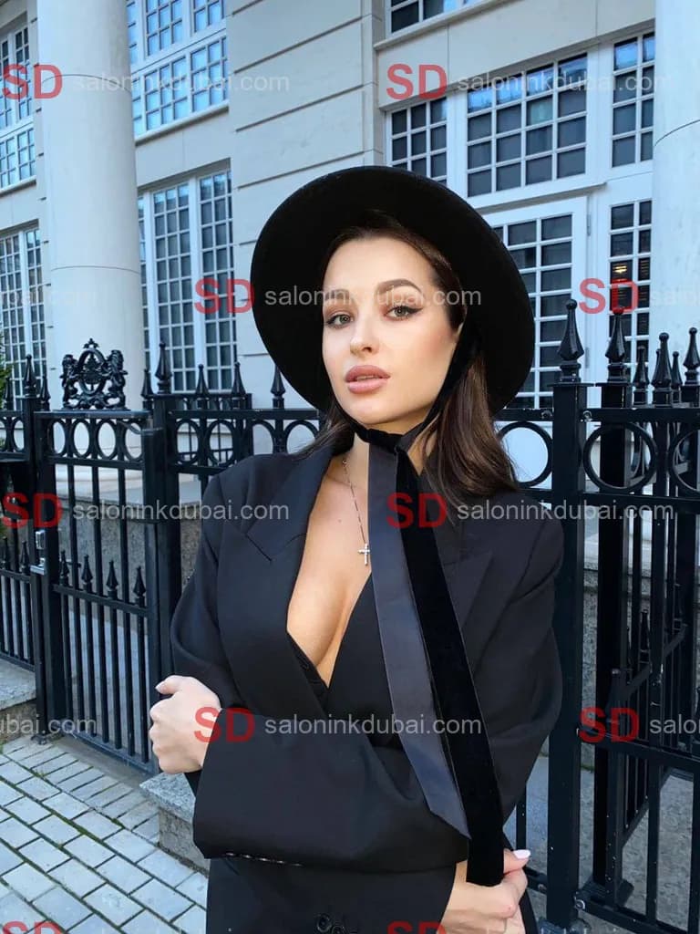 Elise β escort in Dubai