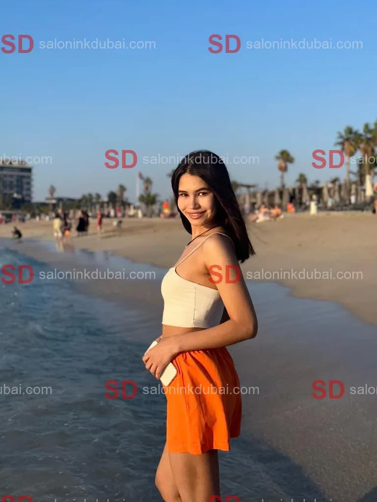 Eva β escort in Dubai