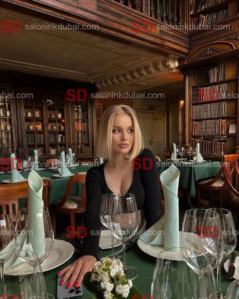 Evelyn β escort in Dubai