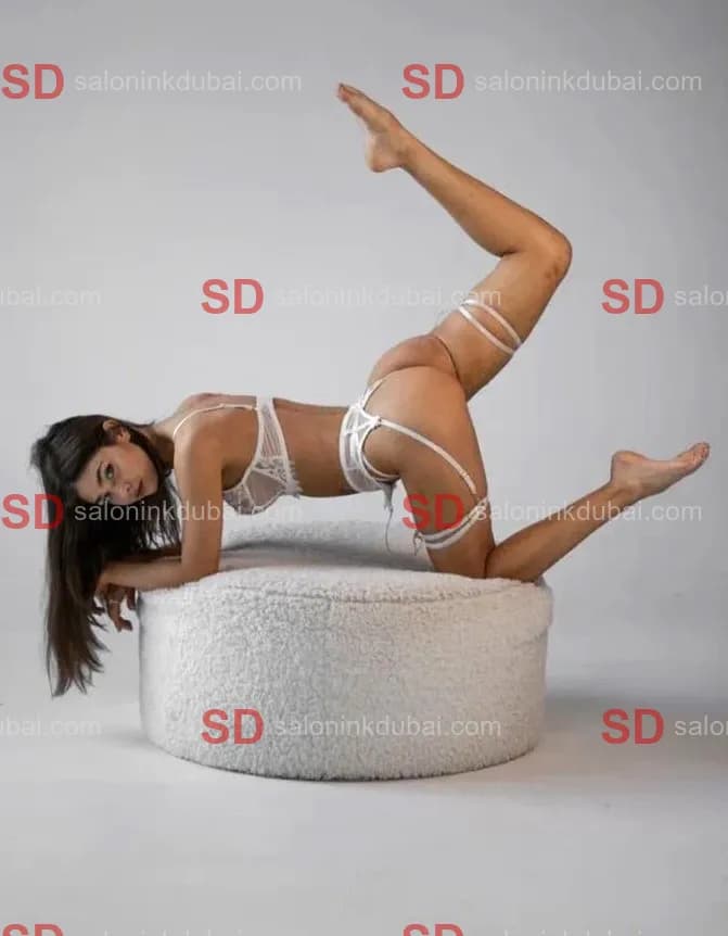 Isla β escort in Dubai