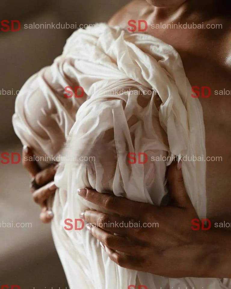 Isla β escort in Dubai