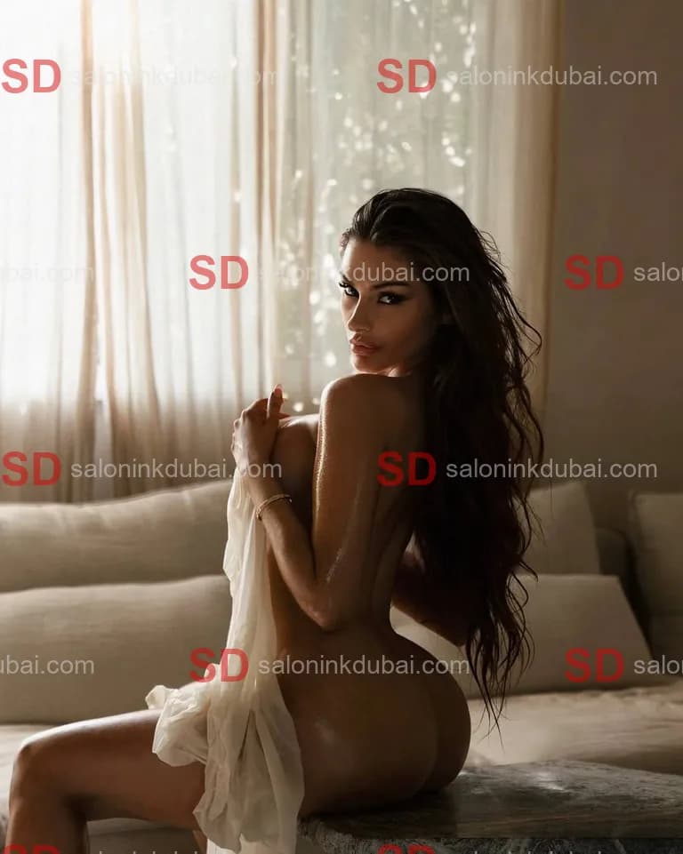 Isla β escort in Dubai