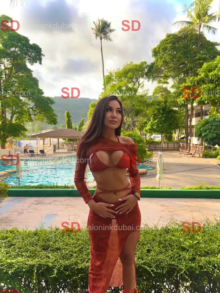 Julia β escort in Dubai