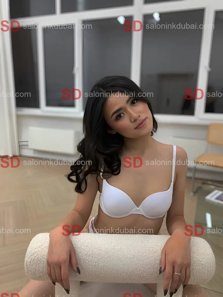 Lana β escort in Dubai