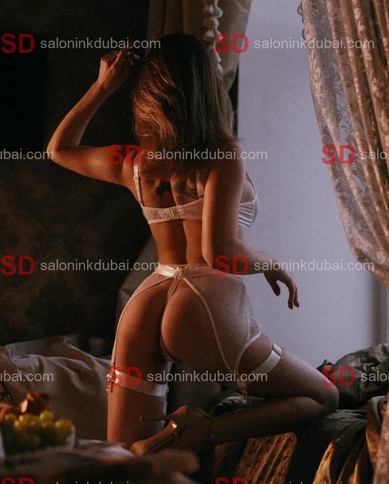 Lara β escort in Dubai