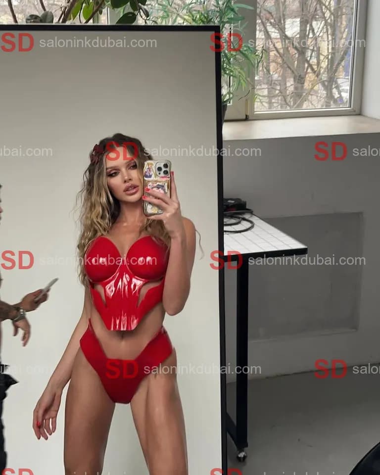 Larissa β escort in Dubai