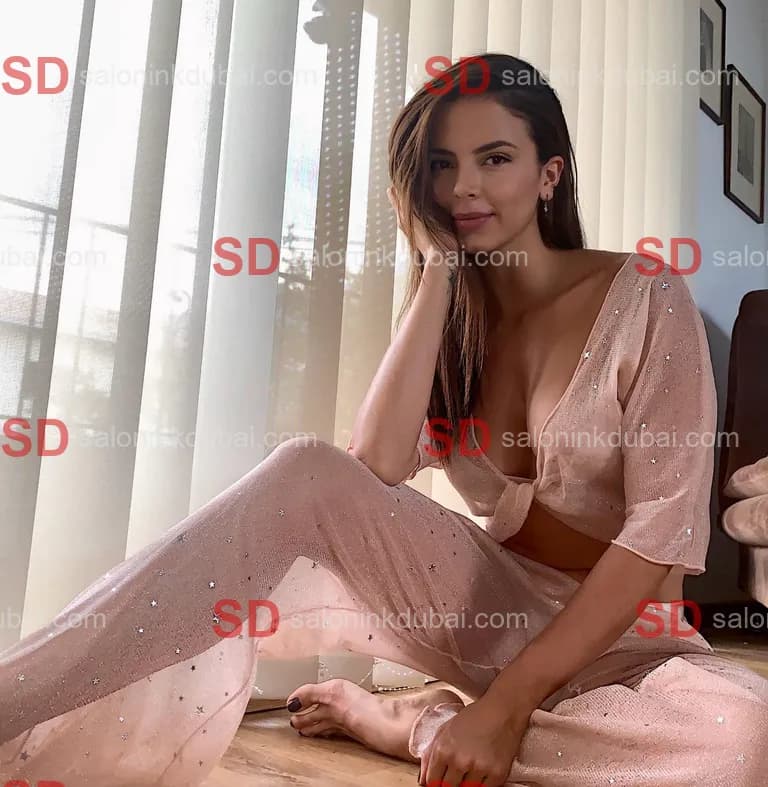 Laura β escort in Dubai