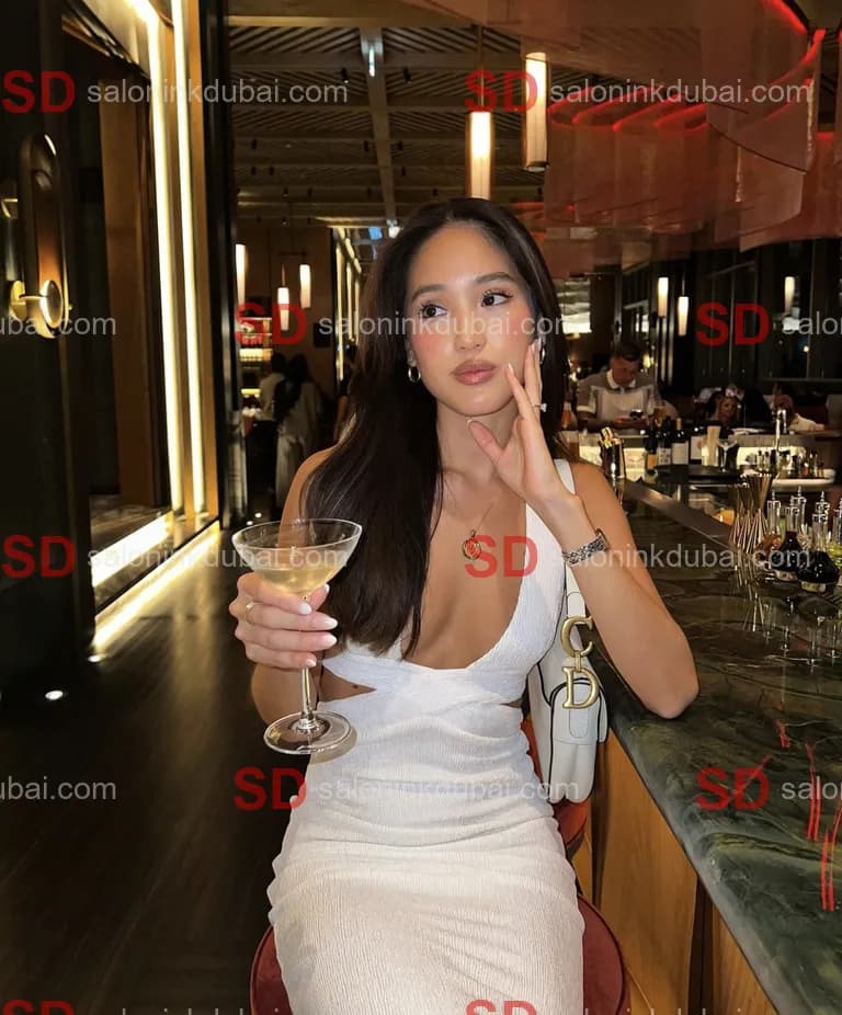 Lea β escort in Dubai