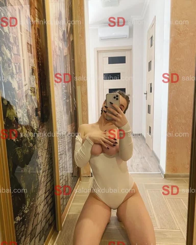 Lea β escort in Dubai