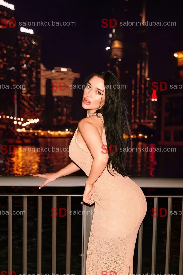Lola β escort in Dubai
