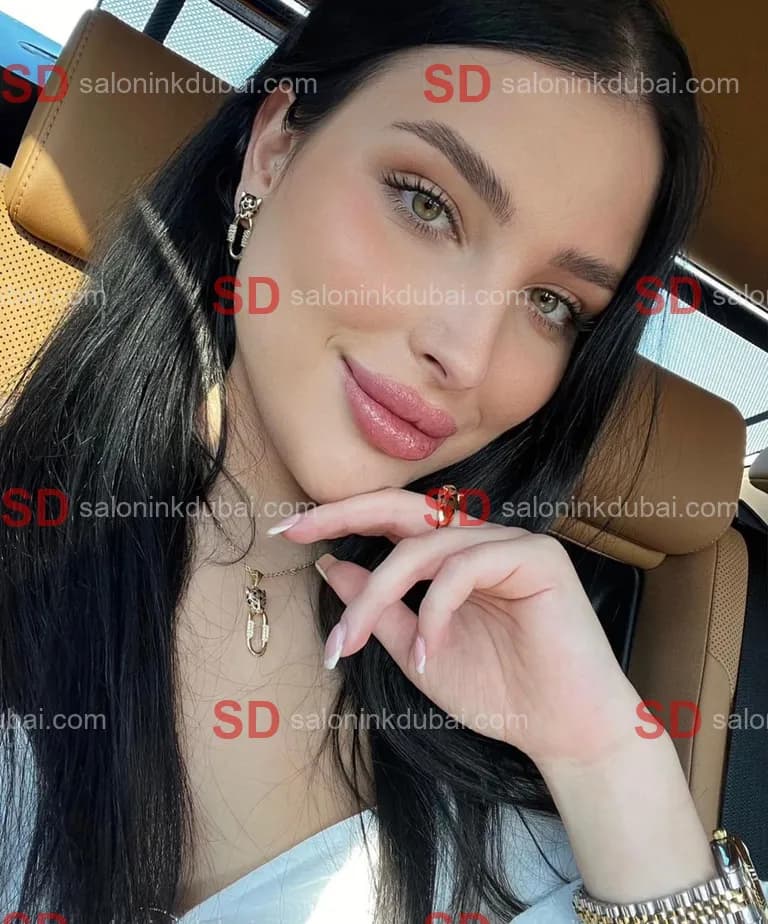 Lola β escort in Dubai