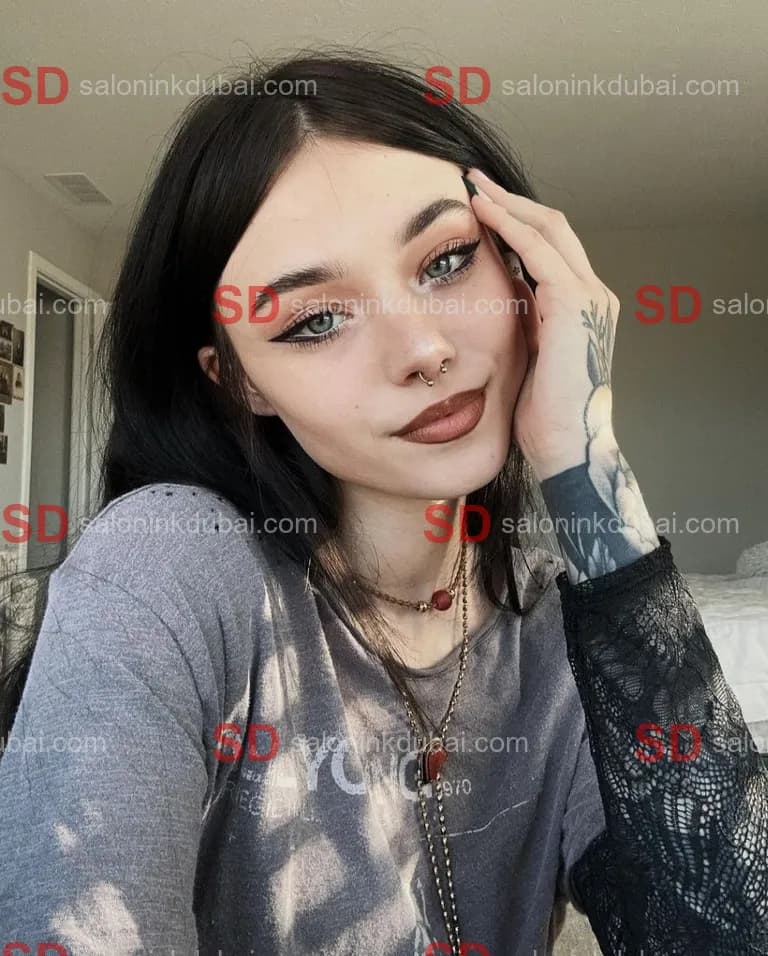 Lola β escort in Dubai