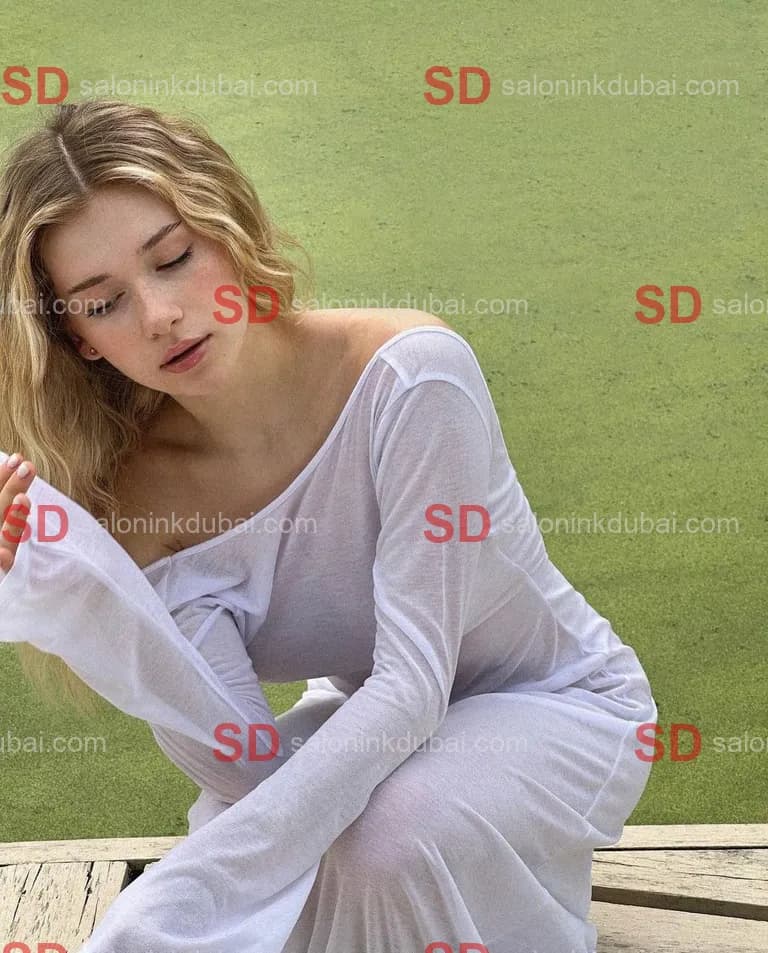 Lola β escort in Dubai