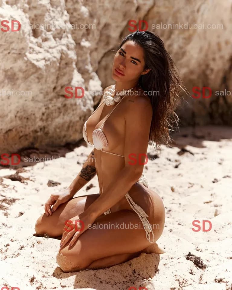 Nella β escort in Dubai