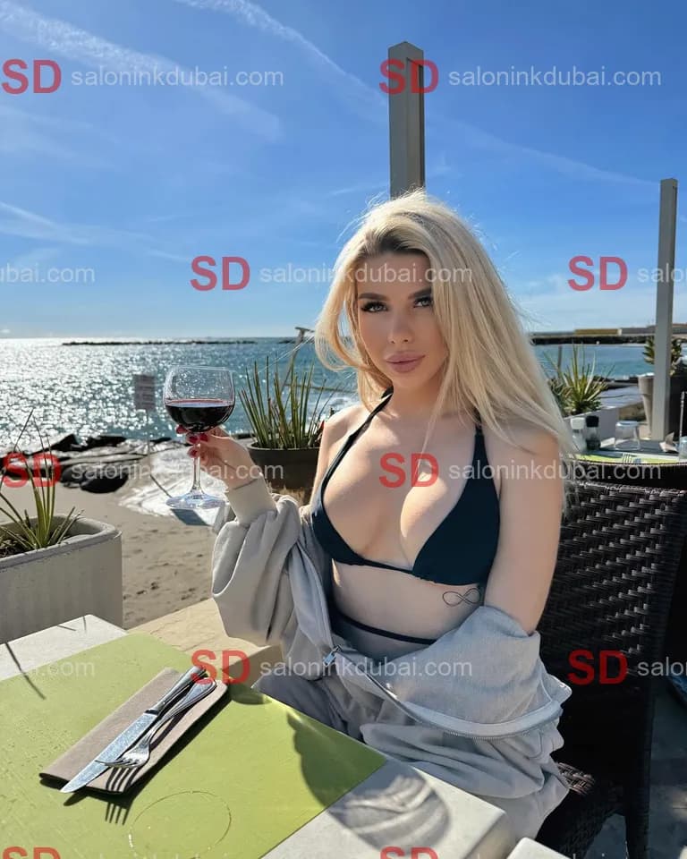 Sara β escort in Dubai